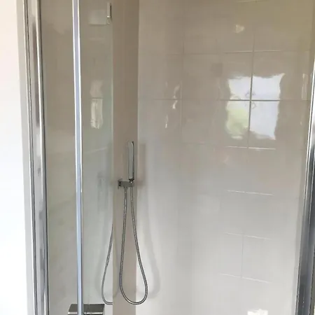 Nette Einzimmerwohnung Im Casa Mary, Mit Seeblick, Terrasse Und Garten Apartment Sommavilla