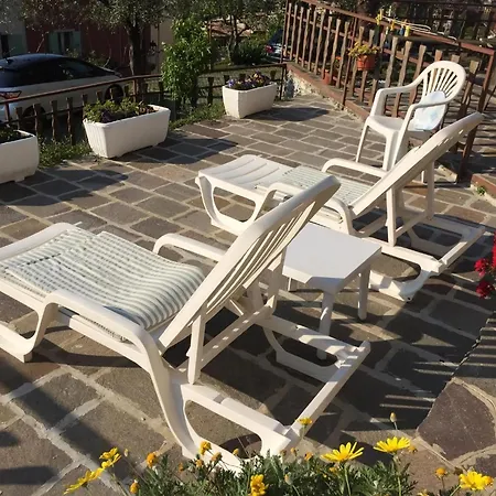 Nette Einzimmerwohnung Im Casa Mary, Mit Seeblick, Terrasse Und Garten *